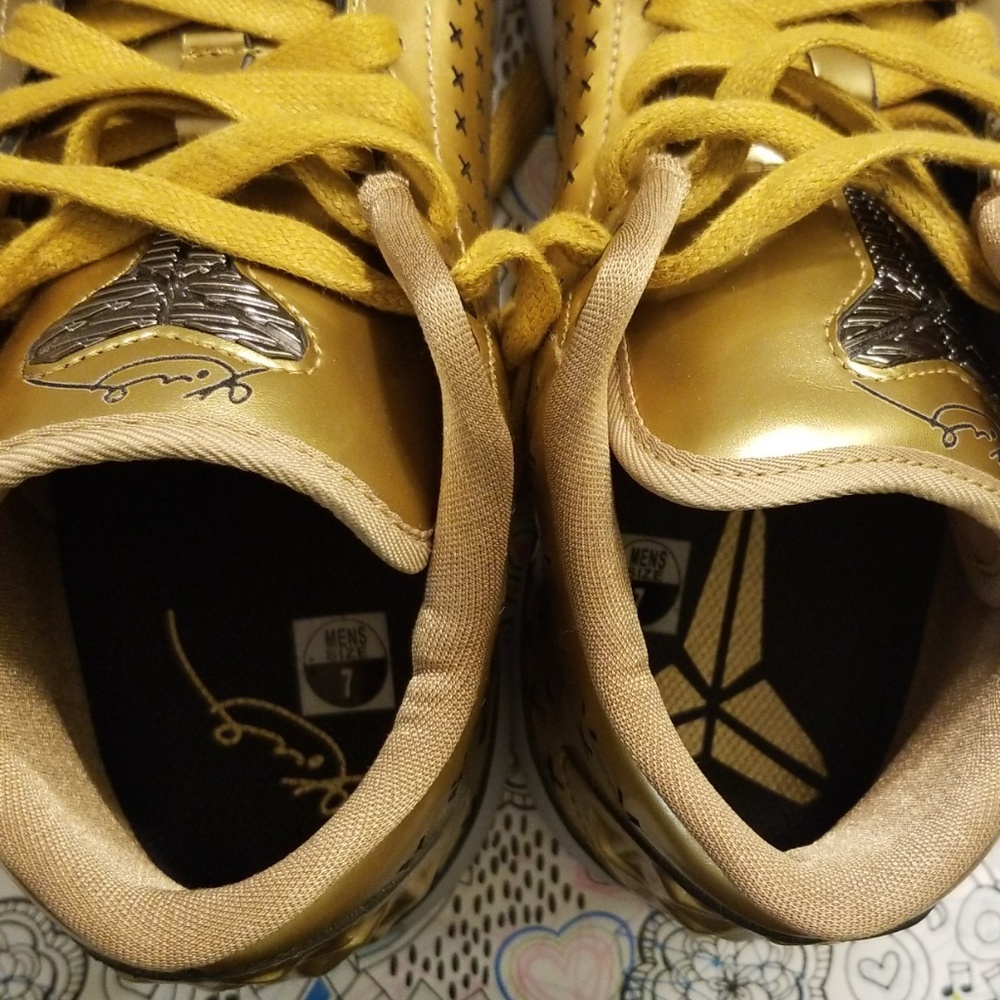 AUTH MEN'S NIKE KOBE X MID EXT GOLD SHOES SZ 7 - Picture 7 of 7
